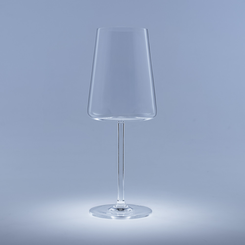 Contour Wine Glass