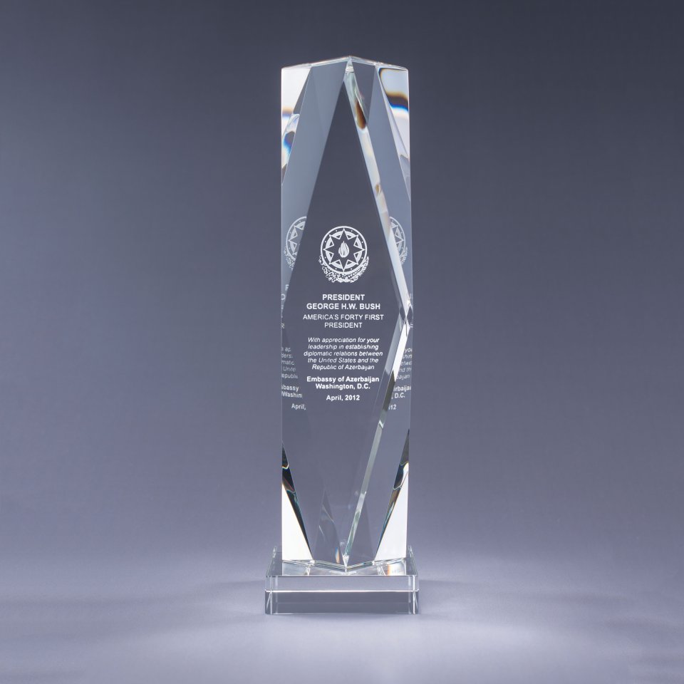 Clear Prizma Award | J.Charles