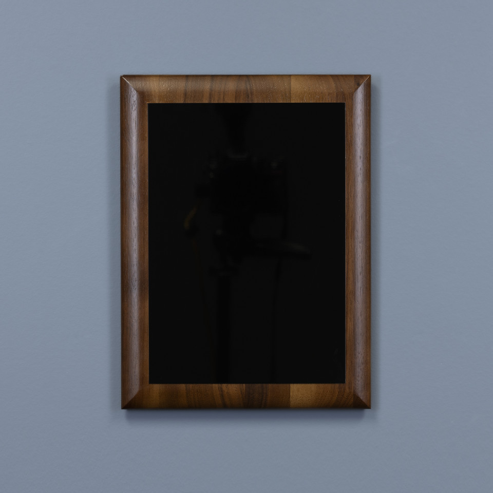 Heritage Walnut Plaque - Black to Gold Plate