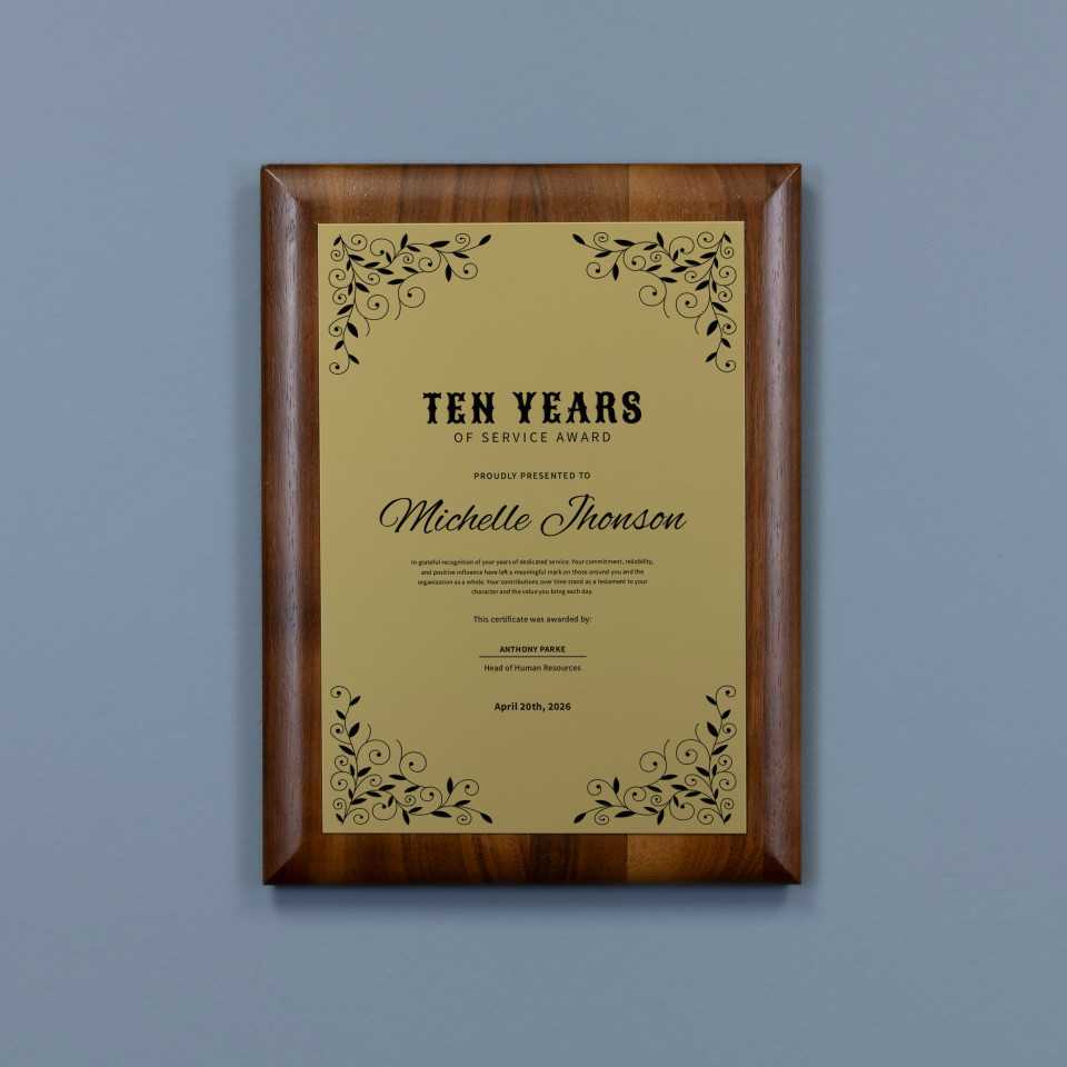 Heritage Walnut Plaque – Gold to Black Plate