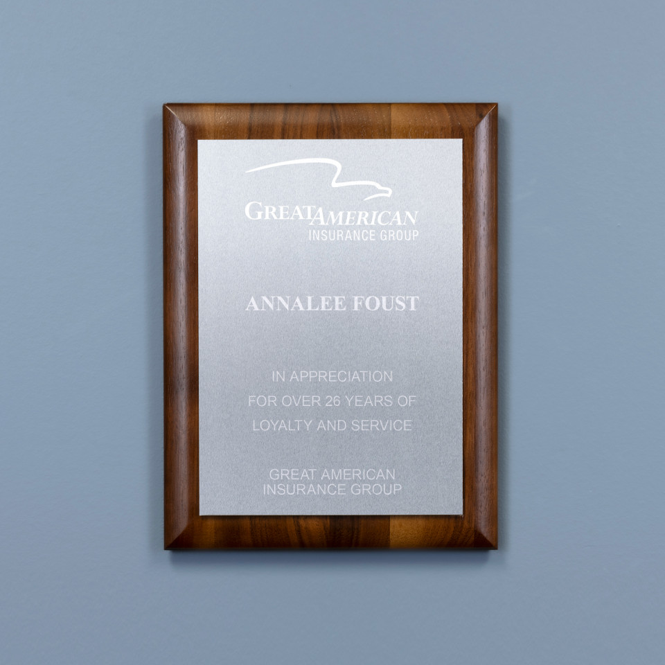 Heritage Walnut Plaque – Silver